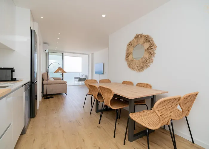Da Rocha - By The Sea Apartment