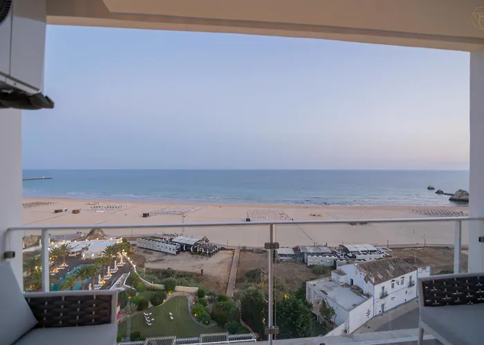 Da Rocha - By The Sea Apartment